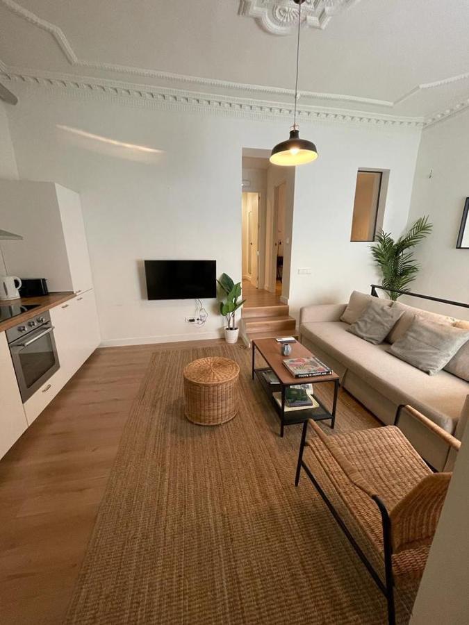 Modern Apt & Cool Interior Design En El Retiro Madri