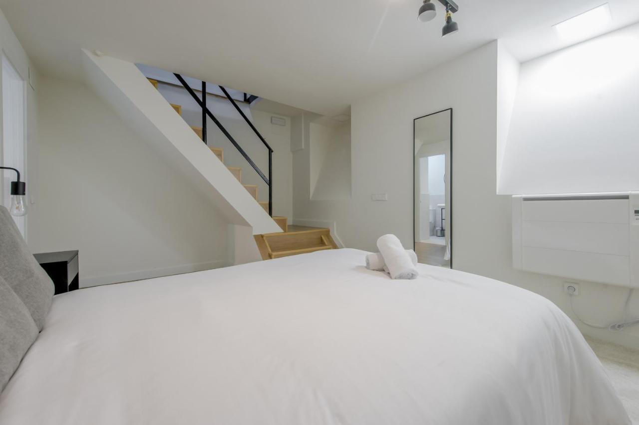 Modern Apt & Cool Interior Design En El Retiro * Madri